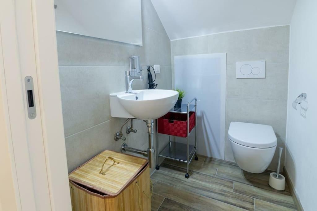 Miniloft Rosso - Mini-Loft Sanremo Centro. Wifi & Aria Condizionata Daire Dış mekan fotoğraf